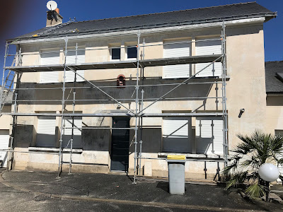 Couvreur peintre ravalement Nantes - Le Petit Artisan du Coin à Rezé