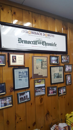 Donut Shop «Ridge Donut Cafe», reviews and photos, 1600 Portland Ave, Rochester, NY 14621, USA