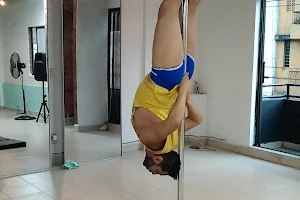 ABS ACADEMY POLE FITNESS image