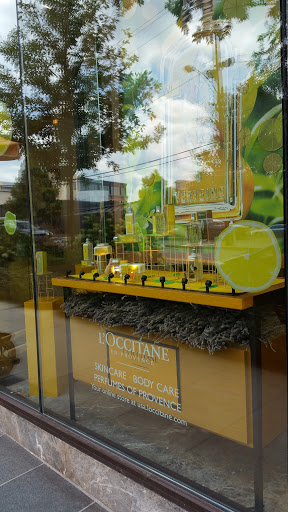 Shoe Store «Christian Louboutin Atlanta», reviews and photos, 3065 Peachtree Rd NE B212, Atlanta, GA 30305, USA