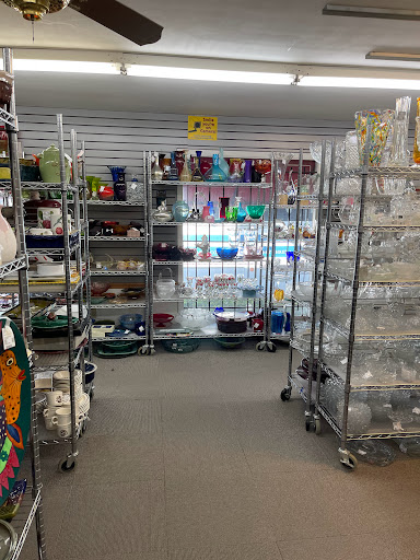Donations Center «The Guild Shop», reviews and photos
