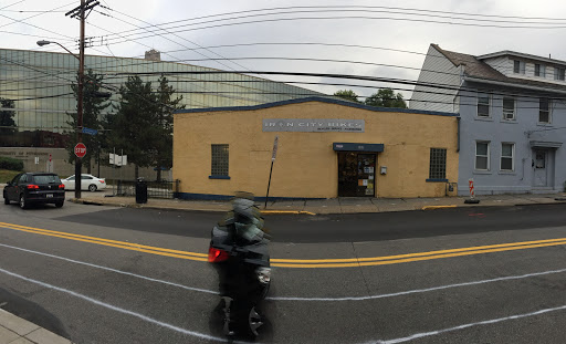 Bicycle Store «Iron City Bikes», reviews and photos, 331 S Bouquet St, Pittsburgh, PA 15213, USA
