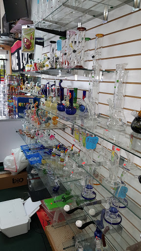 Tobacco Shop «Hi Five Tobacco», reviews and photos, 1414 Park Ave, Chico, CA 95928, USA