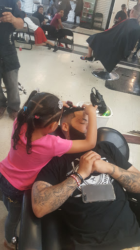 Barber Shop «Top Notch Barber Shop», reviews and photos, 5811 S Crescent Blvd, Pennsauken Township, NJ 08110, USA