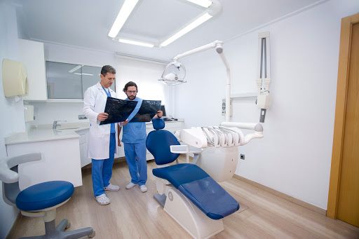 Cliniksalud ODONTOLOGÍA &MEDICINA ESTÉTICA. en Algemesí, Valencia