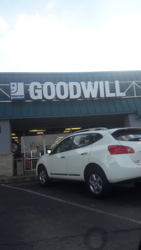 Thrift Store «Goodwill Central Texas Balcones Store», reviews and photos