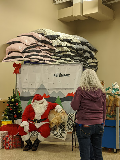 Pet Supply Store «PetSmart», reviews and photos, 28533 Marlboro Ave, Easton, MD 21601, USA