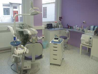 MUDr. Nader Banitorof - Family Medical Care s.r.o.,Zubní implantáty