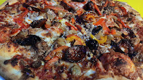 Plats et boissons du Pizzeria Daniel Pizza Porto-Vecchio - n°5