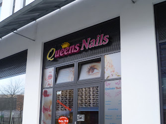 Queens Nails