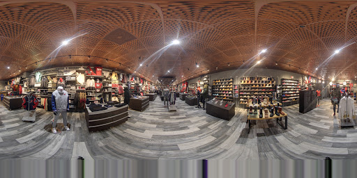 Clothing Store «Top Fashion», reviews and photos, 54 W Lake St, Addison, IL 60101, USA