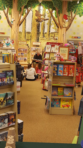 Book Store «Barnes & Noble», reviews and photos, 842 Sunrise Hwy, Bay Shore, NY 11706, USA