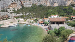 Velika Stiniva beach'in fotoğrafı küçük koy ile birlikte