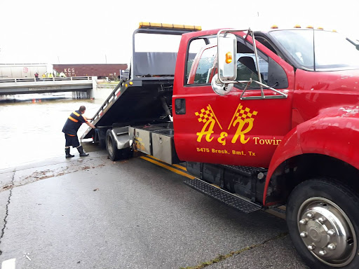 A & R Towing