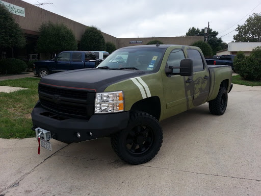 Sign Shop «Titan Wraps», reviews and photos, 826 Office Park Cir #104, Lewisville, TX 75057, USA