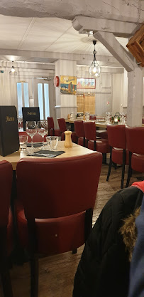 Atmosphère du Restaurant basque La Vieille Auberge à Saint-Jean-de-Luz - n°8