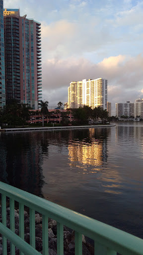 Recreation Center «City of Aventura Community Recreation Center», reviews and photos, 3375 NE 188th St, Aventura, FL 33180, USA