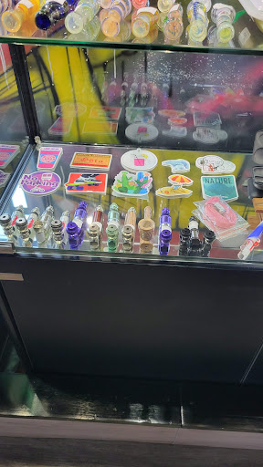 Tobacco Shop «The Happy Hippy Smoke Shop», reviews and photos, 1229 Michigan St NE b, Grand Rapids, MI 49503, USA
