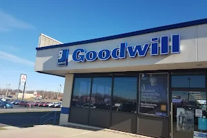 Goodwill Bloomington-Normal IL - Land of Lincoln Goodwill Industries image