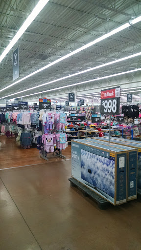 Department Store «Walmart Supercenter», reviews and photos, 27931 Kelly Johnson Pkwy, Santa Clarita, CA 91355, USA