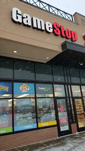 GameStop, 1505 Queens Dr, Woodbury, MN 55125, USA, 