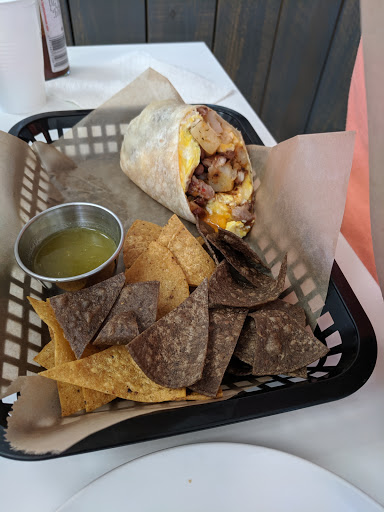 Burrito con papas (egg, cheese, spiced up home fries, and choice of bacon or sausage)