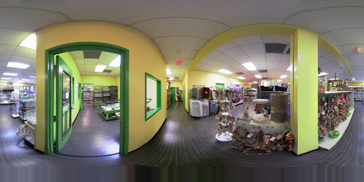 Pet Supply Store «Our Pet World», reviews and photos, 380 Semoran Commerce Pl, Apopka, FL 32703, USA