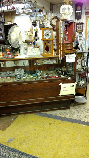 Flea Market «The Douglas Flea Market», reviews and photos, 436 NE Main St, Douglas, MA 01516, USA