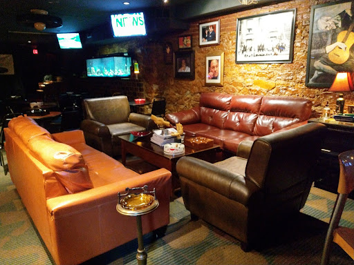 Tobacco Shop «Cigar Inn», reviews and photos, 119 W Main St, Belleville, IL 62220, USA