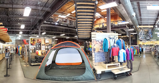 Camping Store «REI», reviews and photos, 7810 N Blackstone Ave, Fresno, CA 93720, USA