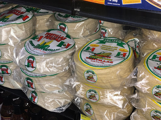 Supermarket «Pioneer Supermarkets», reviews and photos, 290 Beach 14th St, Far Rockaway, NY 11691, USA