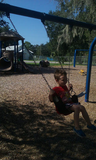 Recreation Center «Gardenville Recreation Center», reviews and photos, 6215 Symmes Rd, Gibsonton, FL 33534, USA