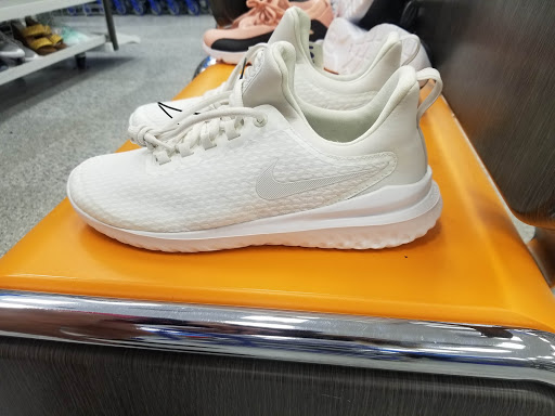 Clothing Store «Ross Dress for Less», reviews and photos, 415 South State Road 7, Hollywood, FL 33023, USA