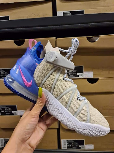 Sporting Goods Store «Nike Factory Store», reviews and photos, 5195 Factory Shops Blvd, Ellenton, FL 34222, USA