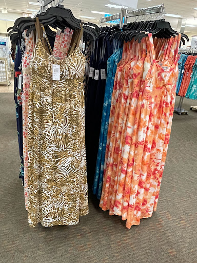 Clothing Store «Bealls Department Store», reviews and photos, 3701 Tamiami Trail E, Naples, FL 34112, USA