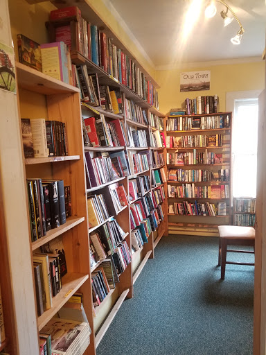 Used Book Store «Nye Beach Book House LLC», reviews and photos, 727 NW 3rd St, Newport, OR 97365, USA