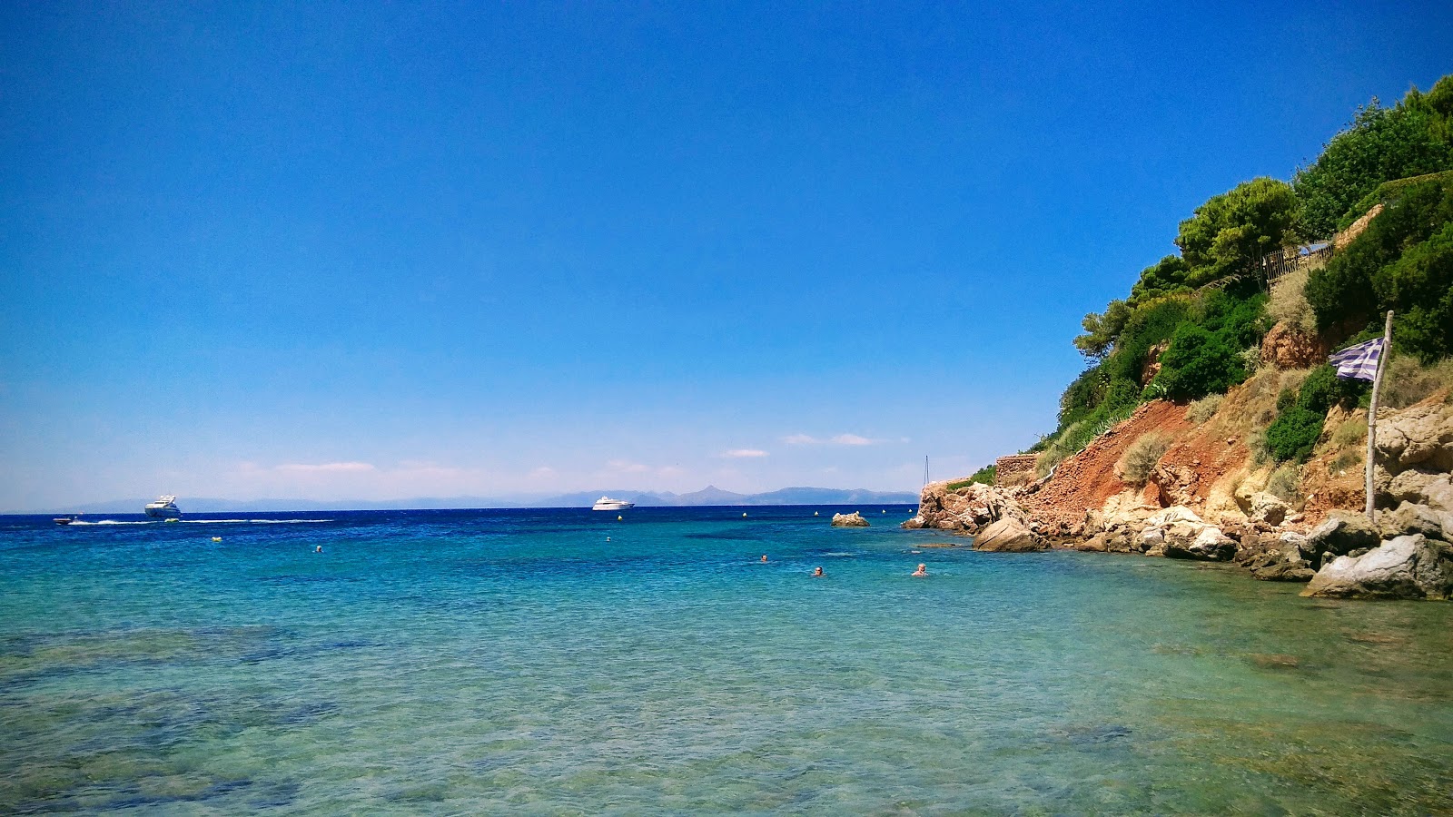 Φωτογραφία του Zen beach με μικρός κόλπος