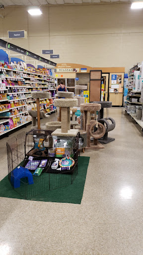 Pet Supply Store «PetSmart», reviews and photos, 288 12th Ave, Hanford, CA 93230, USA