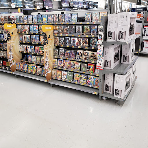 Discount Store «Walmart», reviews and photos, 120 Commercial Pkwy, Branford, CT 06405, USA