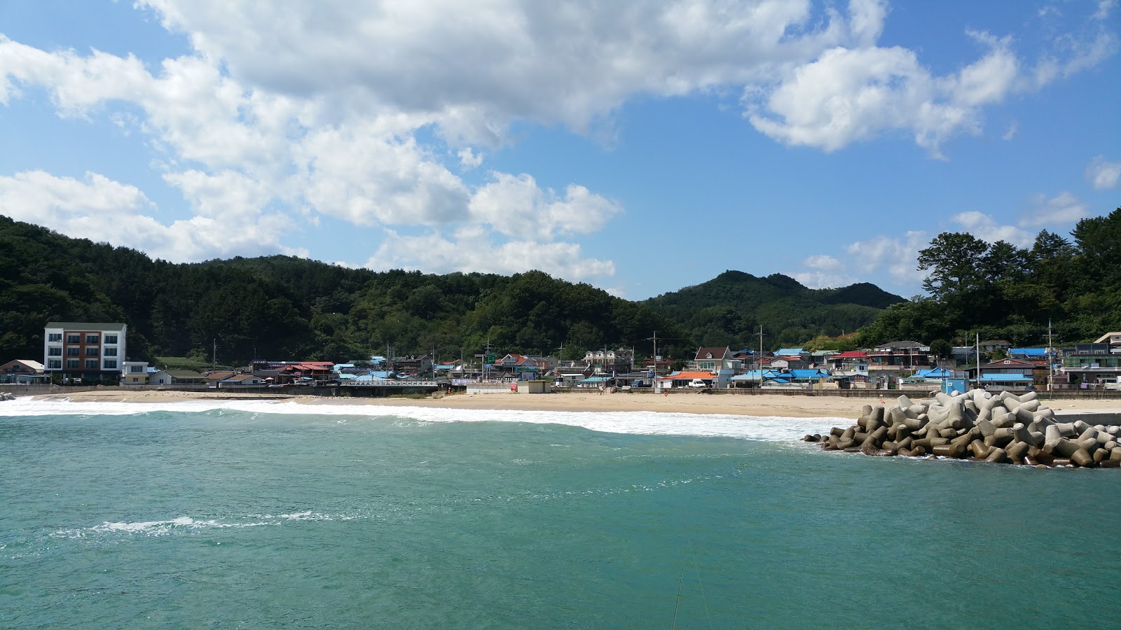 Foto di Hajeori Beach - luogo popolare tra gli intenditori del relax