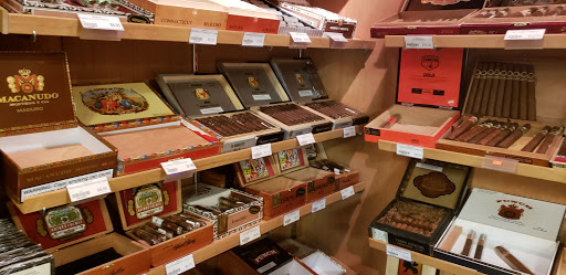 Liquor Store «Bottles Beverage Superstore», reviews and photos, 610 Coleman Blvd, Mt Pleasant, SC 29464, USA