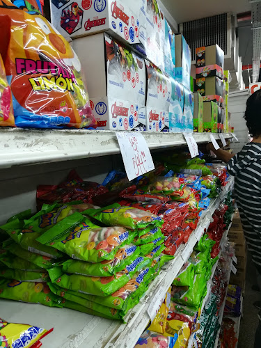 Comentarii opinii despre Carlos Fernández Golosinas