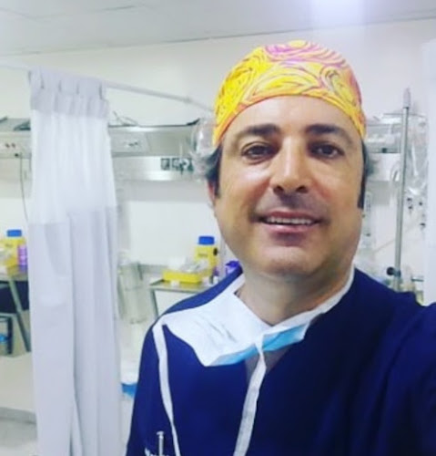 Dott. Hicham Mouallem, Chirurgo plastico - Chirurgo plastico