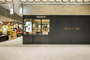 DEAN & DELUCA CAFÉ Takashimaya Nihombashi Shop image