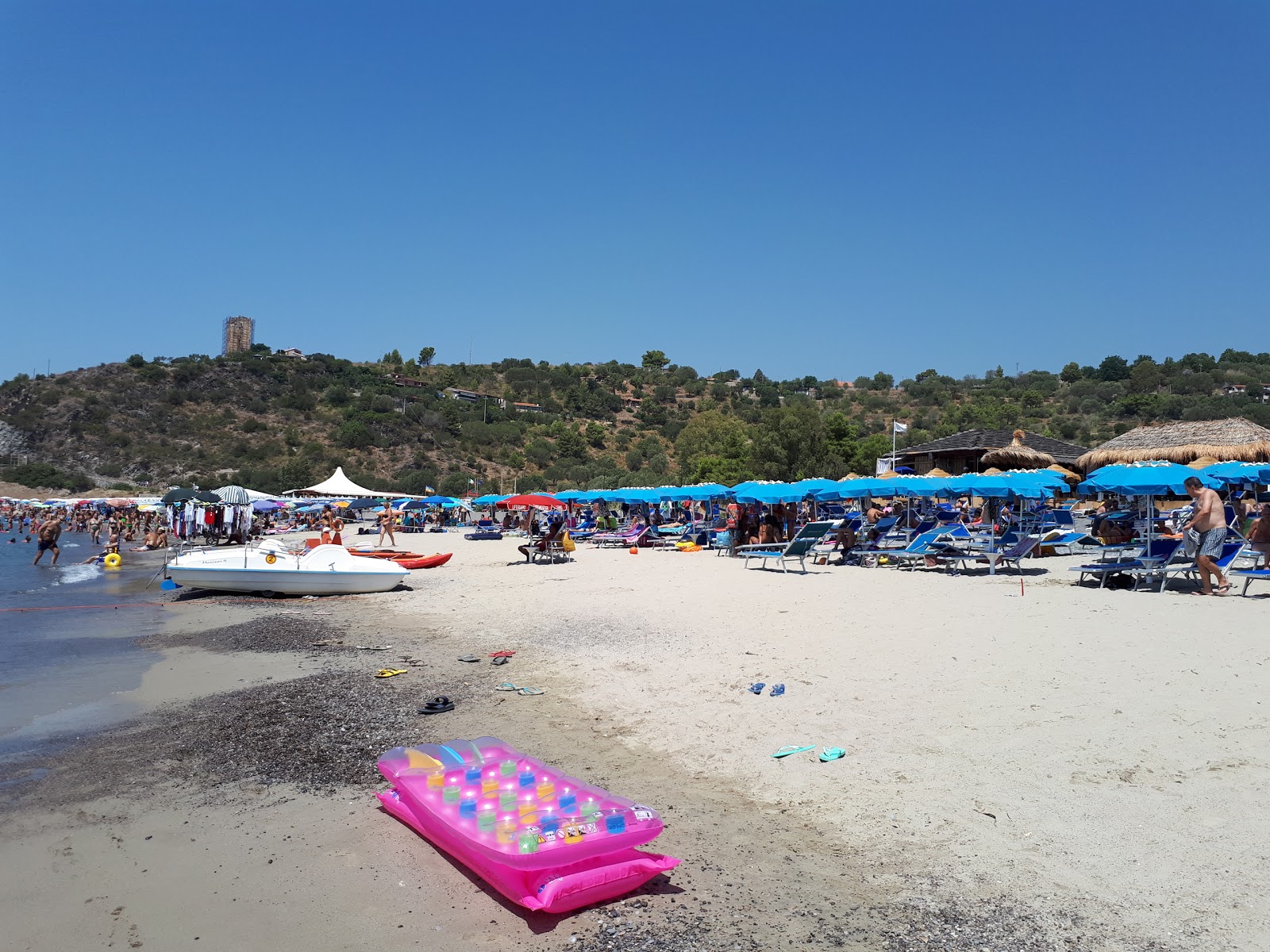 Lentiscella Beach'in fotoğrafı - rahatlamayı sevenler arasında popüler bir yer