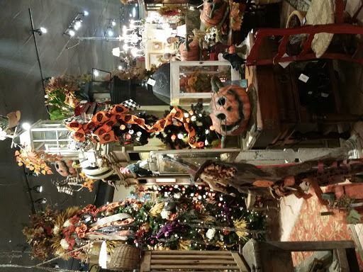 Furniture Store «Three French Hens Antiques», reviews and photos, 16935 Manchester Rd, Grover, MO 63040, USA