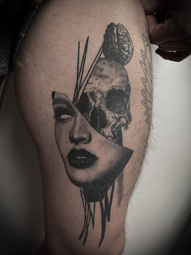 Explore stingray tattoo ideas, creative tattoo ideas in Borger, available at KatLovo Tattoo