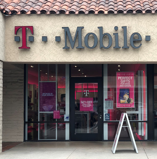 T-Mobile, 680 W Huntington Dr, Monrovia, CA 91016, USA, 