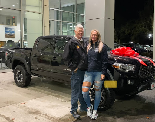 Toyota Dealer «Lithia Toyota of Springfield», reviews and photos, 163 S 9th St, Springfield, OR 97477, USA