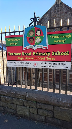 Reviews of Terrace Road Primary School in Swansea - School